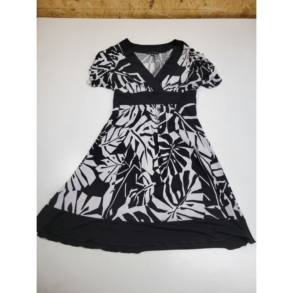 BCX Womens Medium Black White Floral Print Fit Flare Dress Ruched Short Sleeve